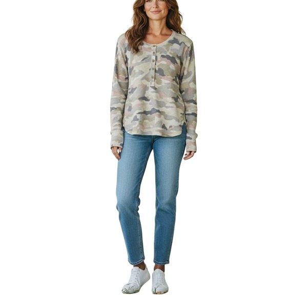 WHITE+WARREN Sweaters - WHITE+WARREN Pure Cashmere Camo Henley Waffle Knit‎ Sweater XS